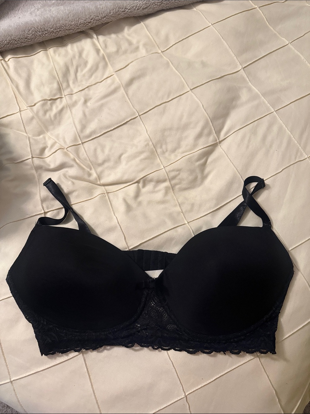 Black Lace-Trim T-Shirt Bra - Women Intimates